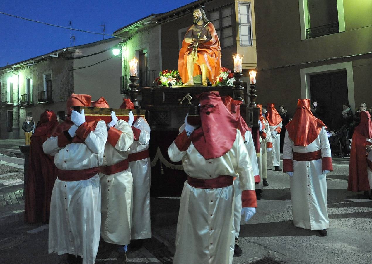 Fotos: Procesión de la Vera Cruz en Nava del Rey