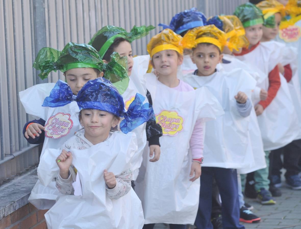 Fotos: Desfile de primavera en el colegio Miguel Hernández de Valladolid