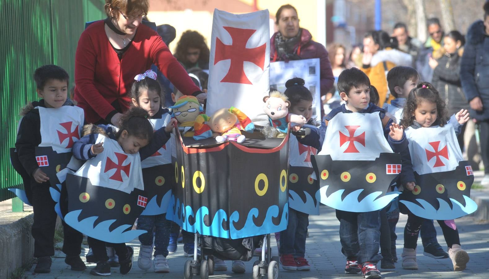 Fotos: Desfile de primavera en el colegio Miguel Hernández de Valladolid