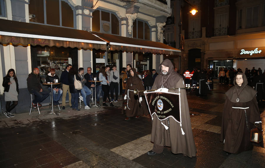 Fotos: Procesión de Luz y Tinieblas