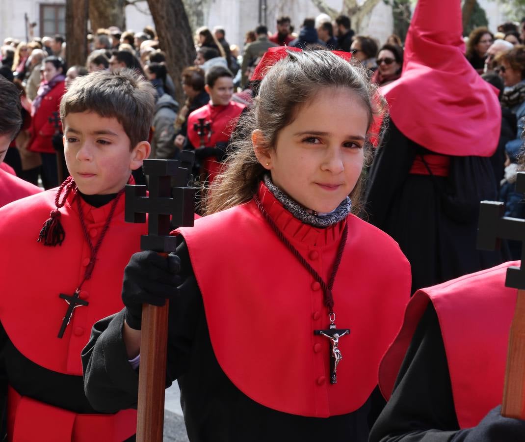 El paso de Gregorio Fernández salió a hombros a las once del Palacio de Santa Cruz para recorrer el centro de la ciudad 