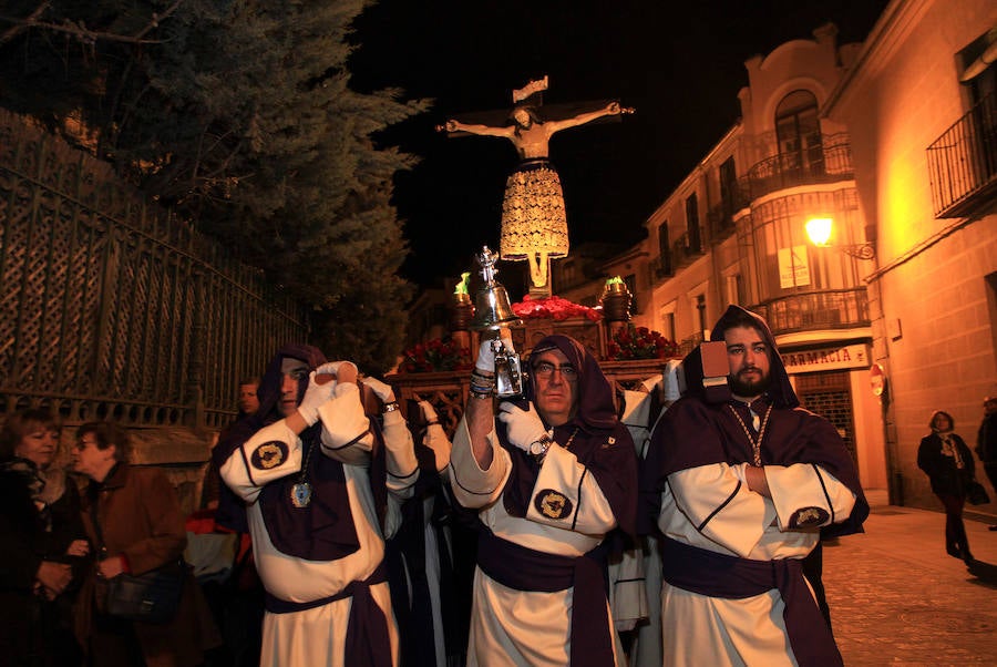 El buen tiempo deja desfilar 