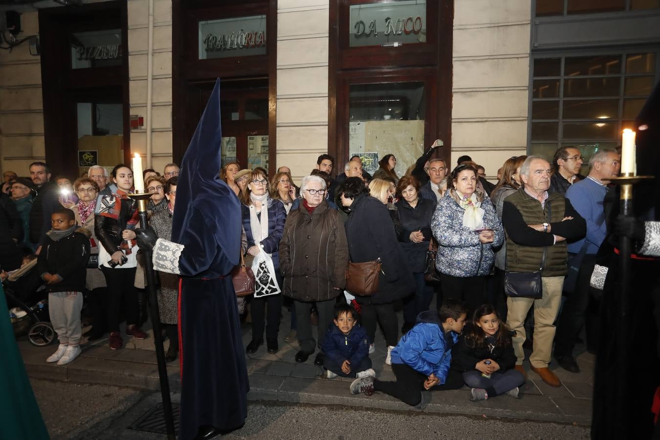 Fotos: Si estuviste en la procesión del Encuentro, búscate en la fotos