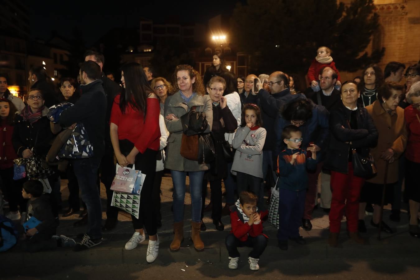 Fotos: Si estuviste en la procesión del Encuentro, búscate en la fotos