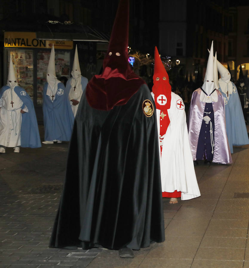 Fotos: Procesión de la Quinta Angustia en Palencia