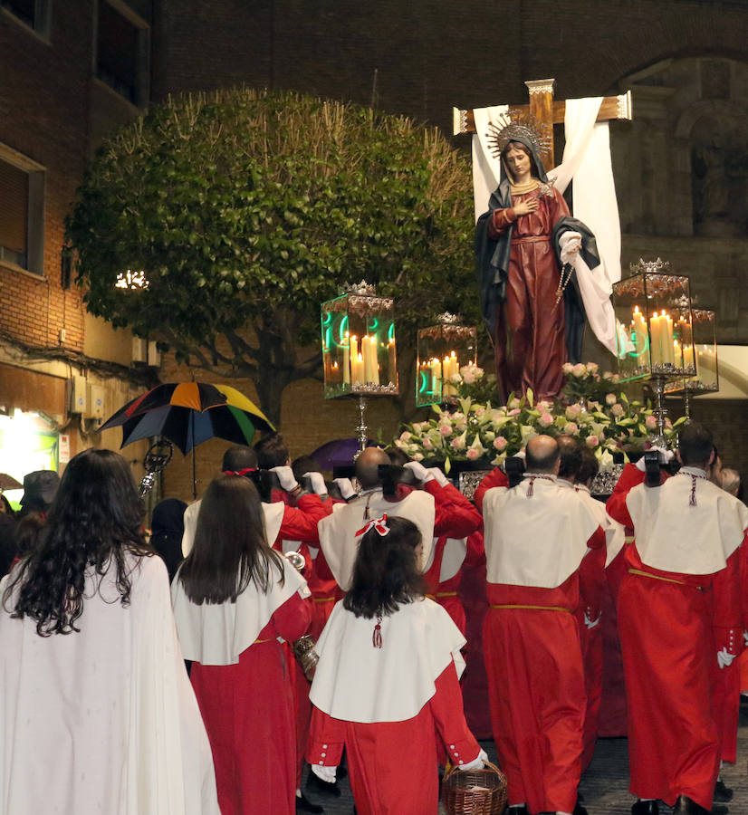 Procesión del Santísimo Cristo Despojado, camino del Calvario y Nuestra Señora de la Amargura, saliendo de San Andrés.
