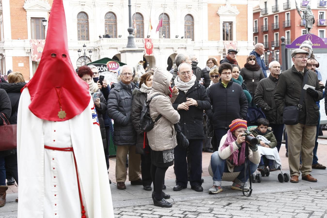 Fotos: Si has estado en el Pregón o en el Sermón de las Siete Palabras, búscate en las fotos