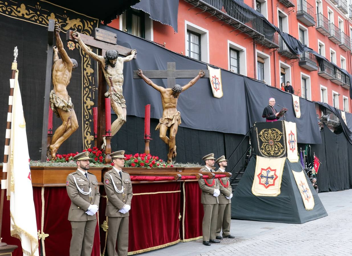 Por indicaciones del Museo Nacional de Escultura, las Siete Palabras no estuvieron representadas por los siete pasos, de forma que únicamente el Cristo de las Mercedes junto a los dos ladrones presidieron el acto