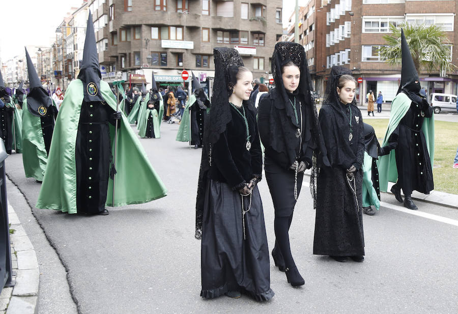 Fotos: Procesión de Los Pasos en Palencia