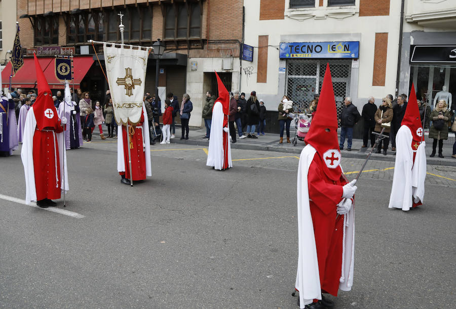 Fotos: Procesión de Los Pasos en Palencia