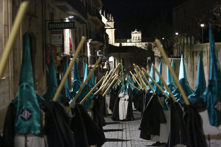 Fotos: Procesión de la Hermandad Dominicana en Salamanca