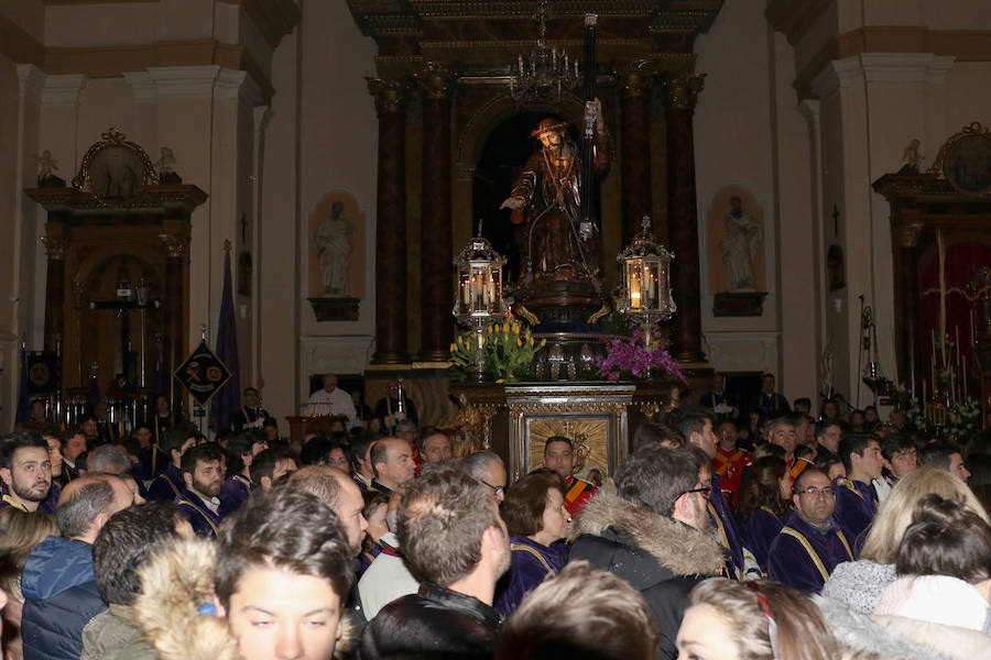 La Iglesia de la Vera Cruz, la iglesia de Nuestro Padre Jesús el Nazareno y la iglesia de las Angustias fueron algunas de las iglesias que abrieron sus puertas para poder ver las imágenes ya que por la lluvia no pudieron hacer su recorrido por las calles vallisoletanas. 