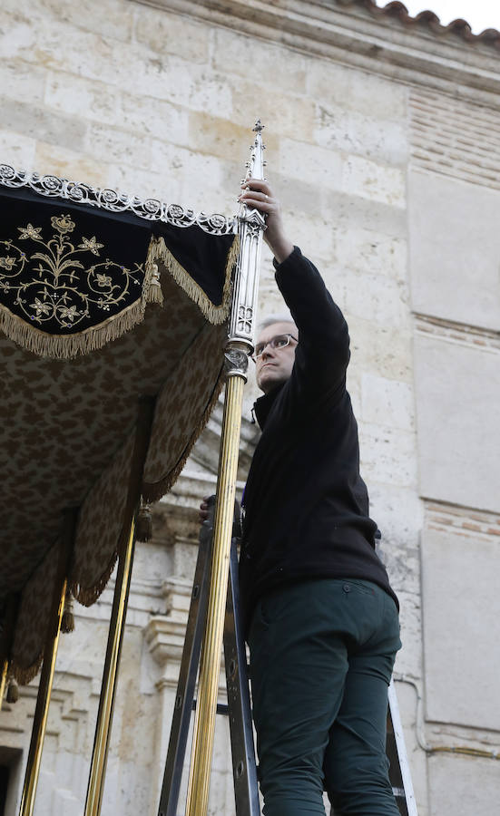 Fotos: La Virgen de la Soledad llena las calles de Palencia