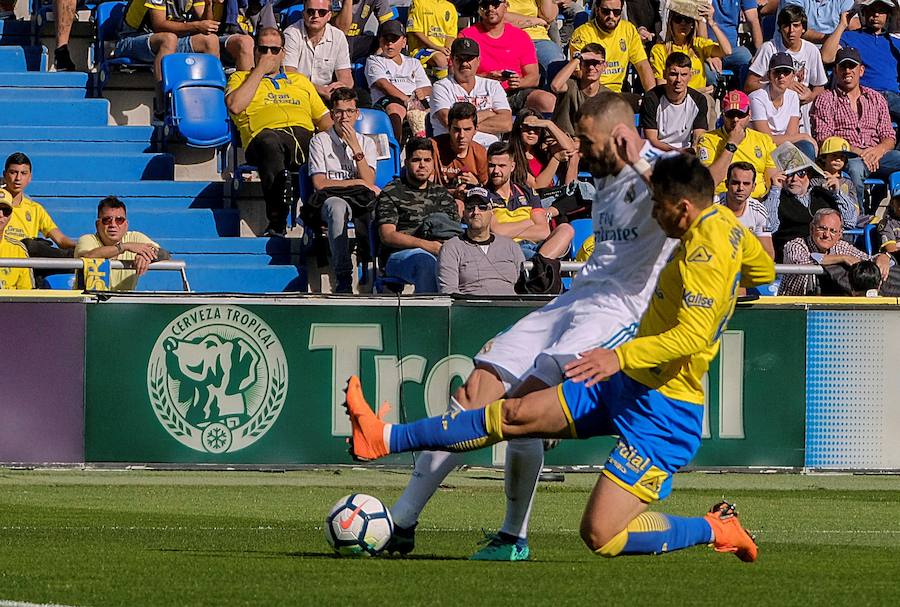 Con la mente puesta en el duelo europeo ante la Juventus y varias rotaciones, el Real Madrid superó a Las Palmas con dos tantos de Gareth Bale y uno de Karim Benzema.