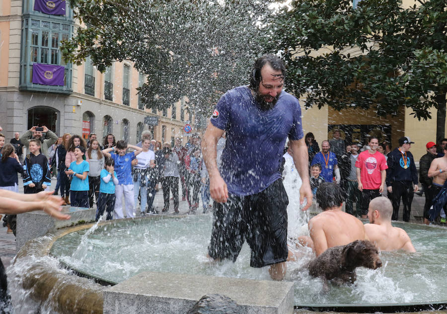 Fotos: El CPLV celebra su Copa del Rey en la fuente de la Plaza de la Rinconada