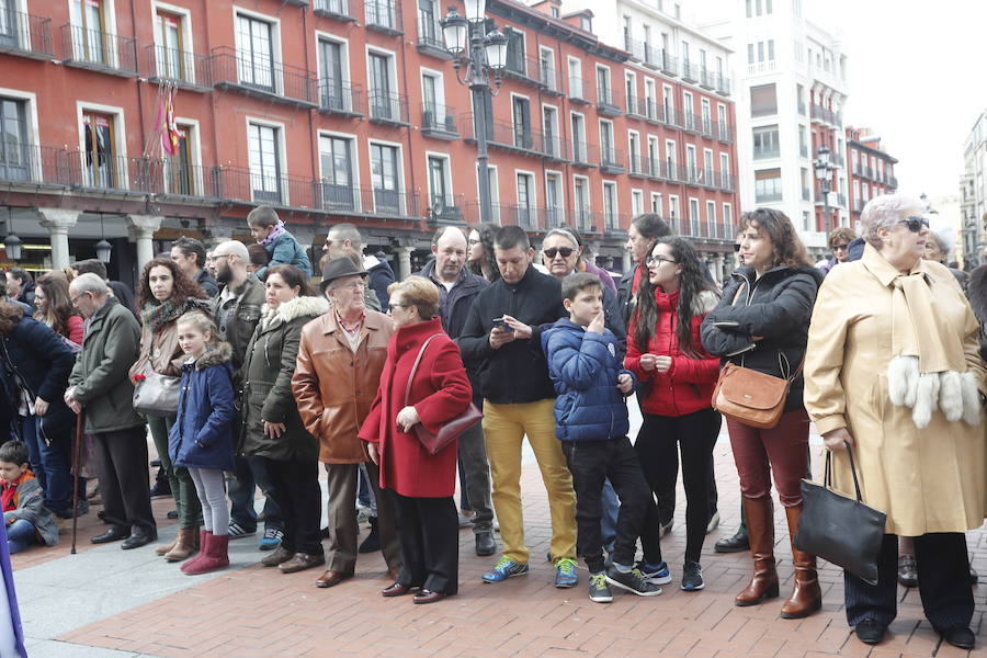 Fotos: Si has estado en la procesión del Encuentro del Domingo Resurrección, búsquese entre el público