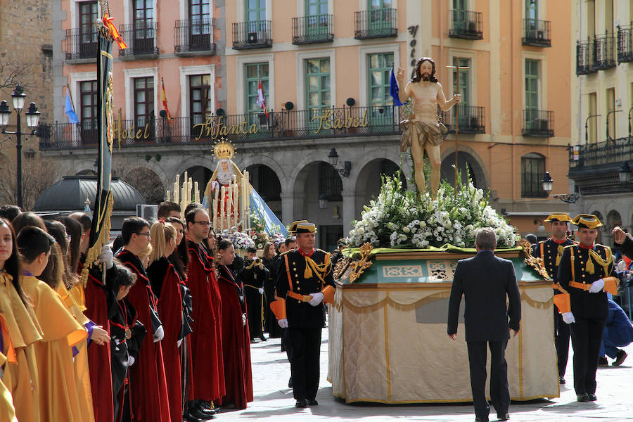 Fotos: Procesión del Encuentro