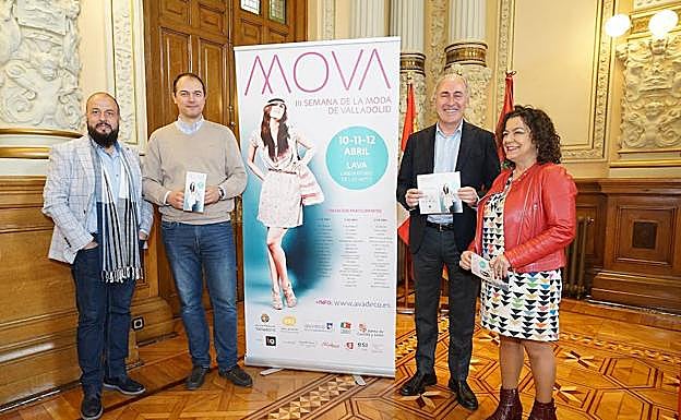 Presentación de las jornadas dedicadas a la moda en el Ayuntamiento.
