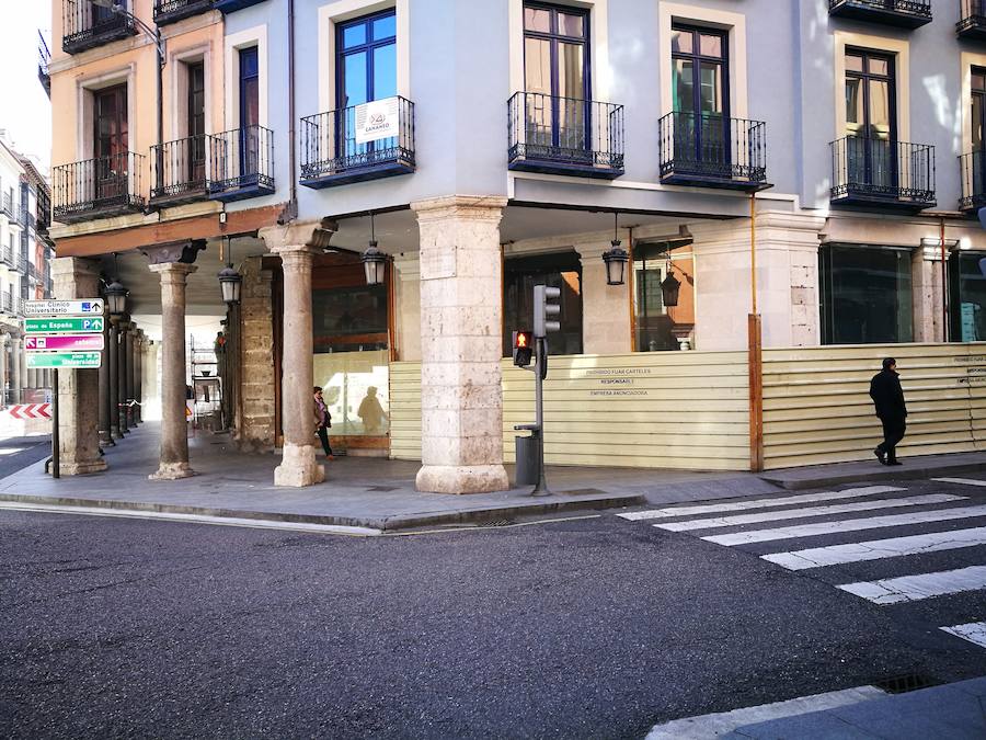 Matías Sangrador y Fuente Dorada. Los locales de toda la manzana están vacíos porque son edificios nuevos o en rehabilitación.