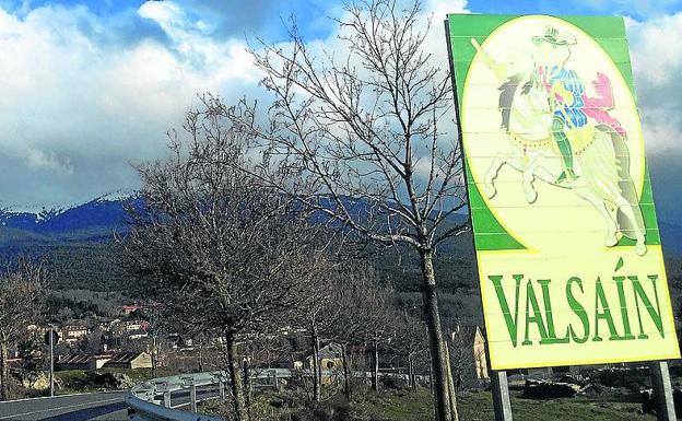 Acceso al municipio de Valsaín. 