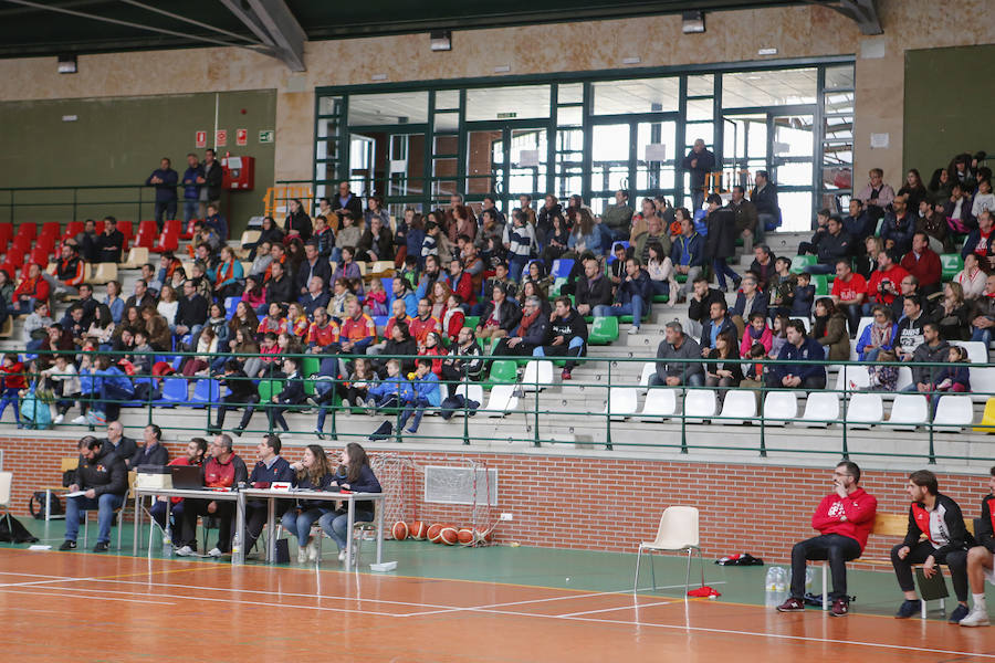 Adiós por todo lo alto a la racha de dos derrotas consecutivas del Aquimisa Carbajosa fuera de casa regresando a su pista para medirse al segundo clasificado, el Gijón Basket, y logrando una victoria de prestigio con apenas siete jugadores en su plantel por 85-68