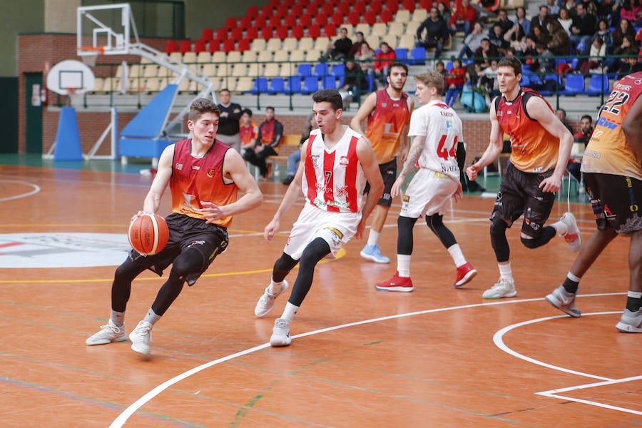 Adiós por todo lo alto a la racha de dos derrotas consecutivas del Aquimisa Carbajosa fuera de casa regresando a su pista para medirse al segundo clasificado, el Gijón Basket, y logrando una victoria de prestigio con apenas siete jugadores en su plantel por 85-68