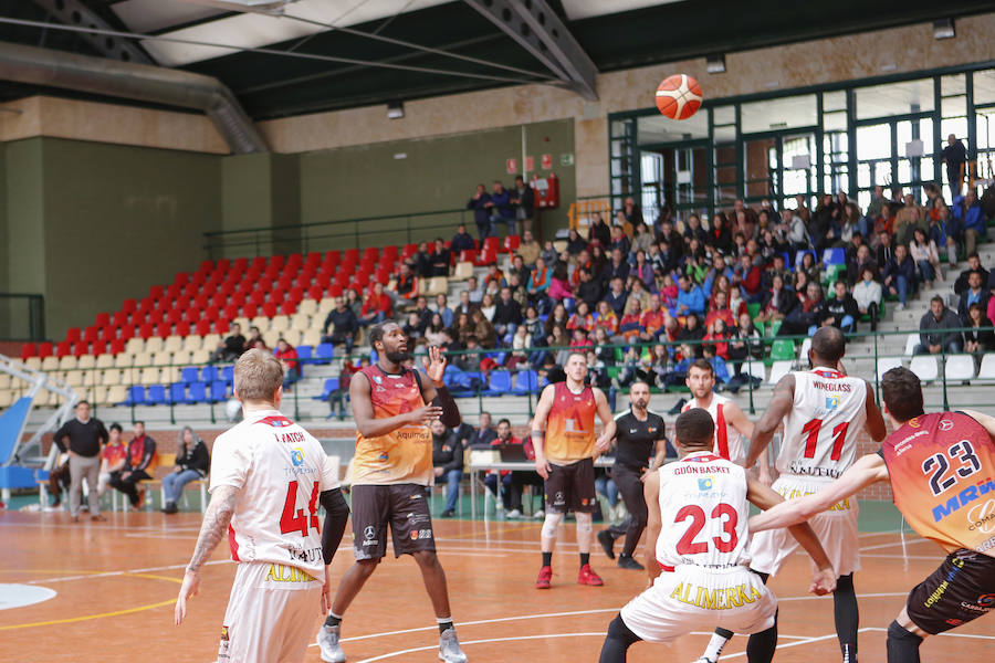 Adiós por todo lo alto a la racha de dos derrotas consecutivas del Aquimisa Carbajosa fuera de casa regresando a su pista para medirse al segundo clasificado, el Gijón Basket, y logrando una victoria de prestigio con apenas siete jugadores en su plantel por 85-68