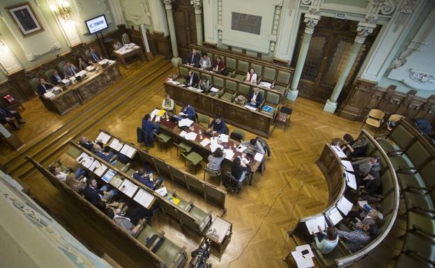 Sesión plenaria del Ayuntamiento de Valladolid. 