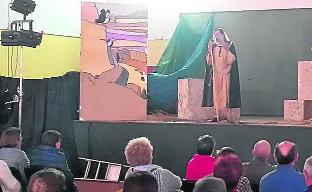 Representación teatral en Fuenterrebollo. 