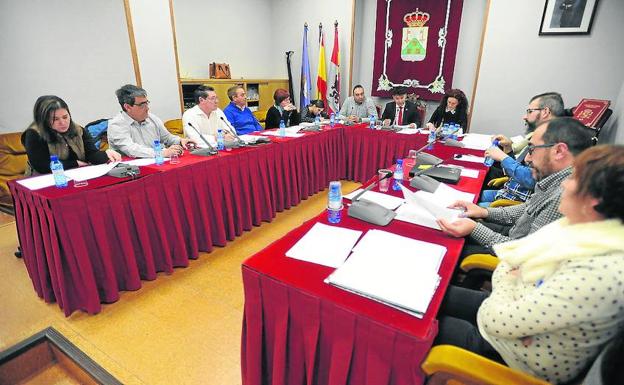 Pleno municipal celebrado en Tordesillas.