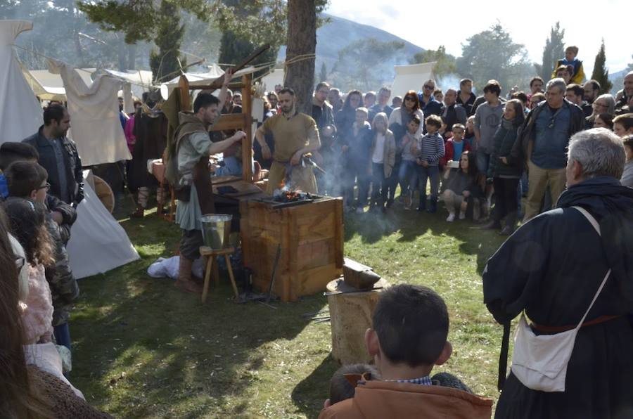 Fotos: Escenificación de una batalla entre tropas hispanas y vikingas