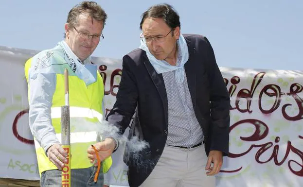 El alcalde en las fiestas del Cristo.