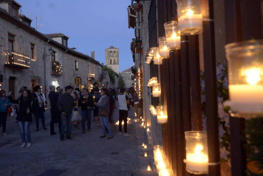 Calle de Pedraza durante los Conciertos de las Velas. 