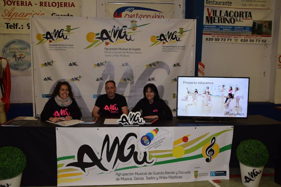 Fotos: Feria de Asociaciones de Guardo