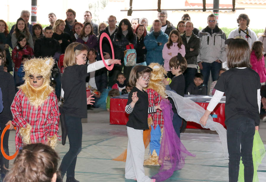 Fotos: Escuela de circo en San Pedro Regalado