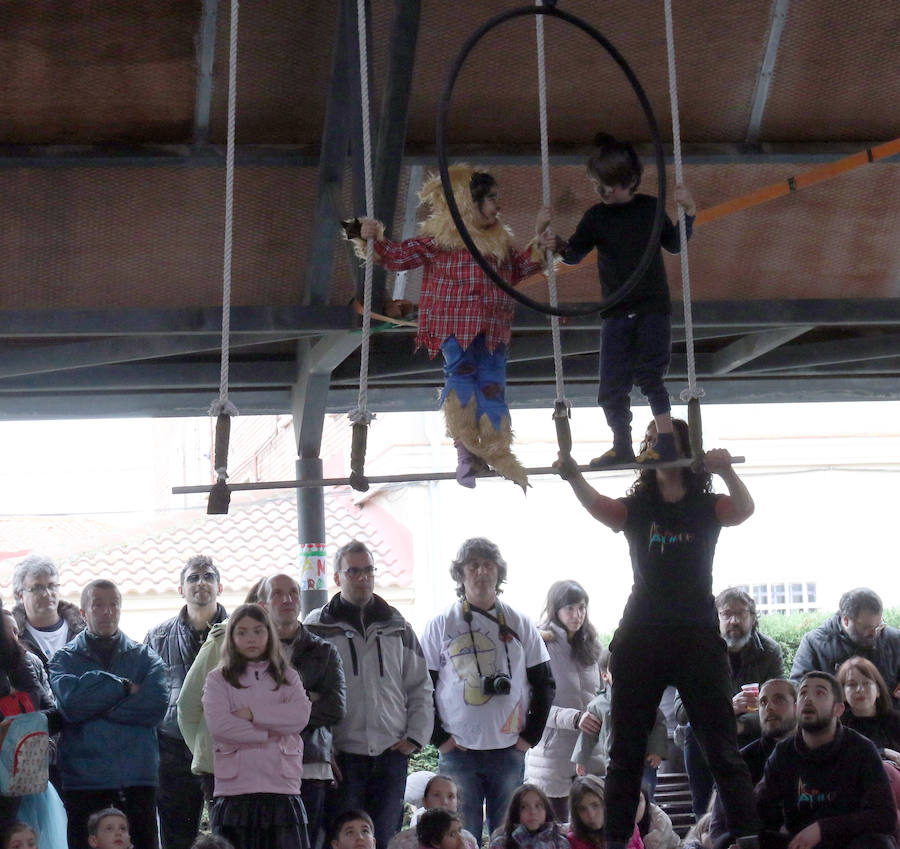 Fotos: Escuela de circo en San Pedro Regalado