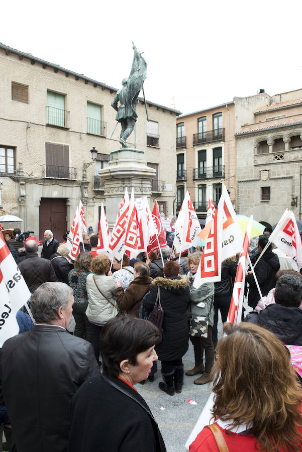 Fotos: Concentración de pensionistas en Segovia