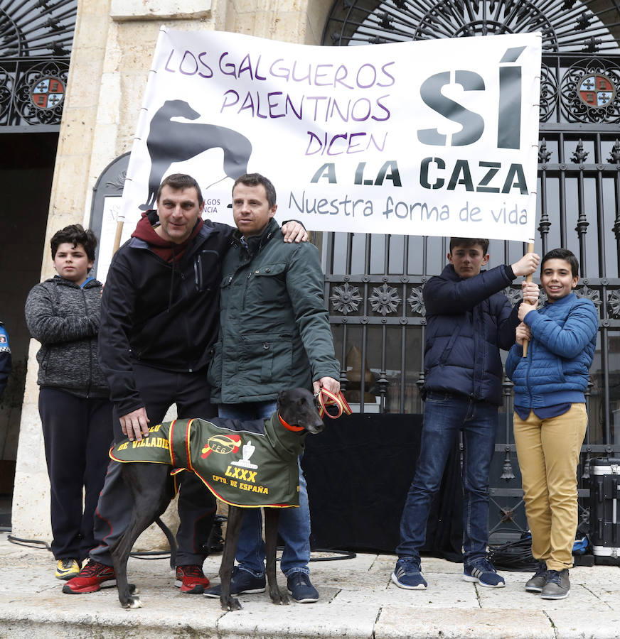Fotos: Los Cazadores piden respeto en Palencia