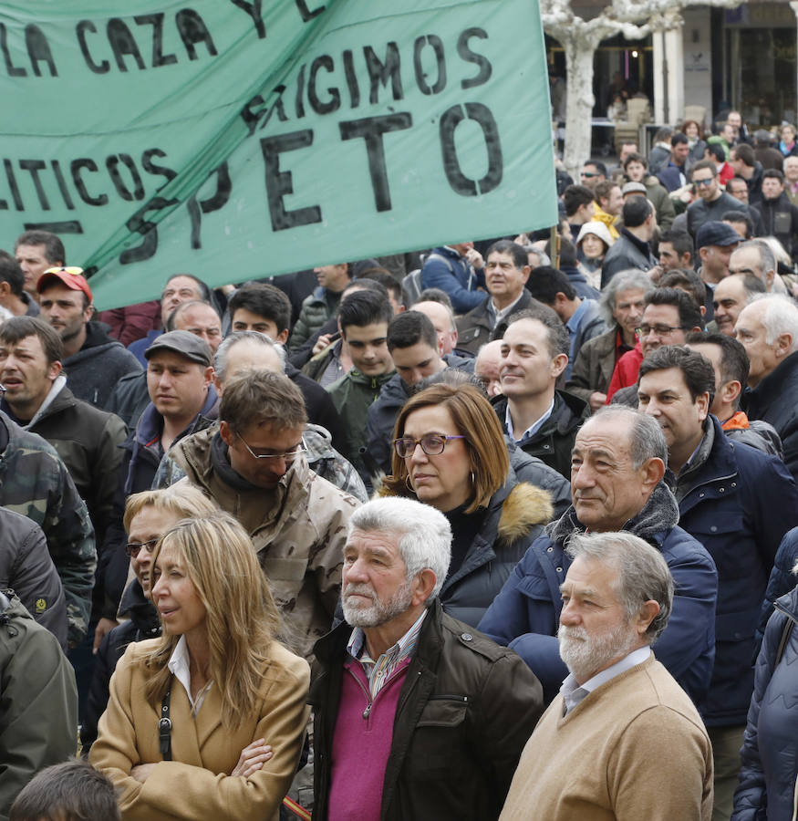 Fotos: Los Cazadores piden respeto en Palencia