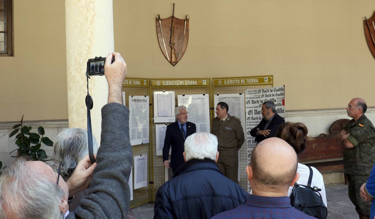 Una selección de 85 primeras páginas, que fueron portada desde el 8 de julio de 1855, hasta el 11 de octubre de 2017