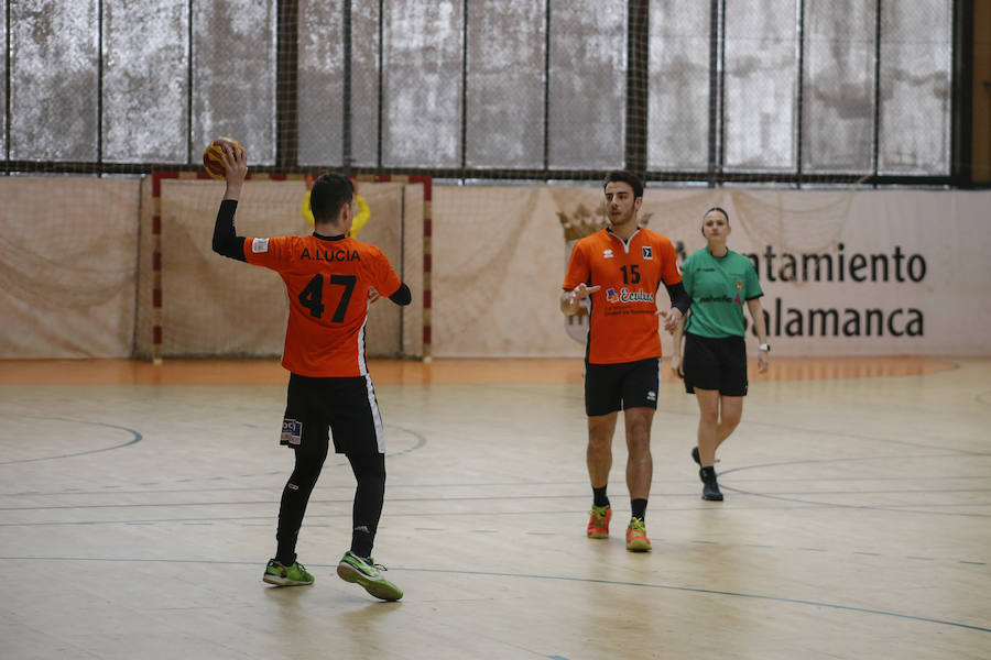 El Ecubús BM Ciudad de Salamanca encajó su segunda derrota seguida, tercera en los cuatro últimos encuentros, al perder con el BM Arroyo en el Río Tormes por un marcador de 23-28
