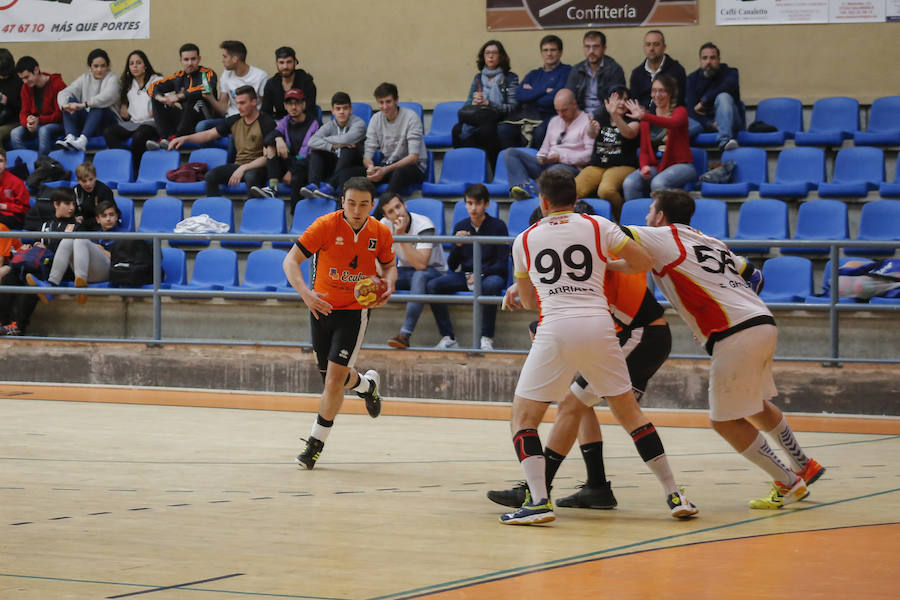 El Ecubús BM Ciudad de Salamanca encajó su segunda derrota seguida, tercera en los cuatro últimos encuentros, al perder con el BM Arroyo en el Río Tormes por un marcador de 23-28