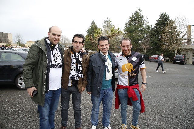 Unionistas CF y el CF Salmantino UDS se miden esta mañana en Las Pistas a partir de las 12 horas en el encuentro de la 35ª jornada del Grupo VIII de la Tercera División