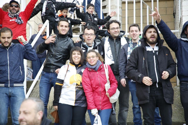 Unionistas CF y el CF Salmantino UDS se miden esta mañana en Las Pistas a partir de las 12 horas en el encuentro de la 35ª jornada del Grupo VIII de la Tercera División