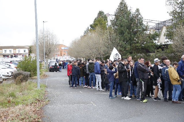 Unionistas CF y el CF Salmantino UDS se miden esta mañana en Las Pistas a partir de las 12 horas en el encuentro de la 35ª jornada del Grupo VIII de la Tercera División