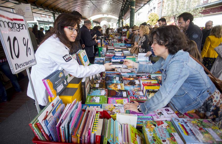 Fotos: Día del Libro en Valladolid
