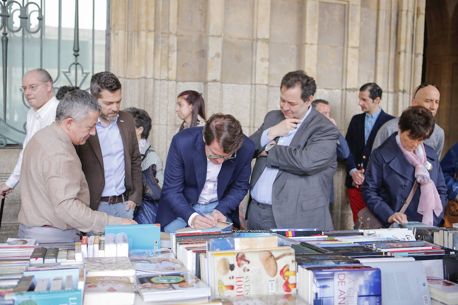 Fotos: Día del Libro en Salamanca