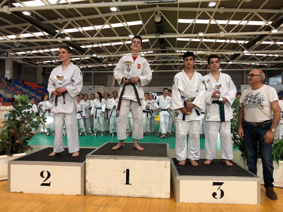 Un total de 25 judokas del Doryoku lograron subir al podio