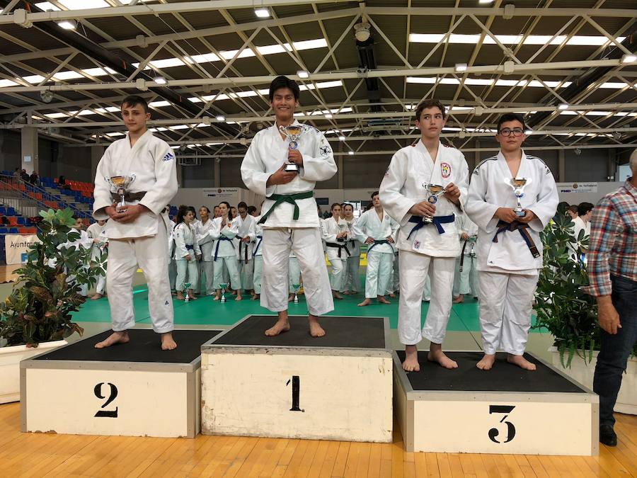 Un total de 25 judokas del Doryoku lograron subir al podio