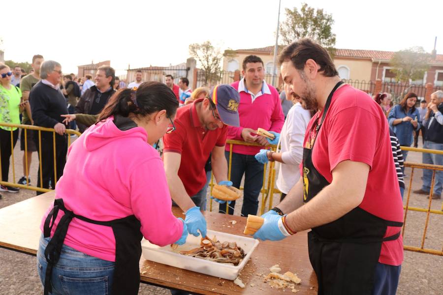 Fotos: Degustación de panceta en Torquemada